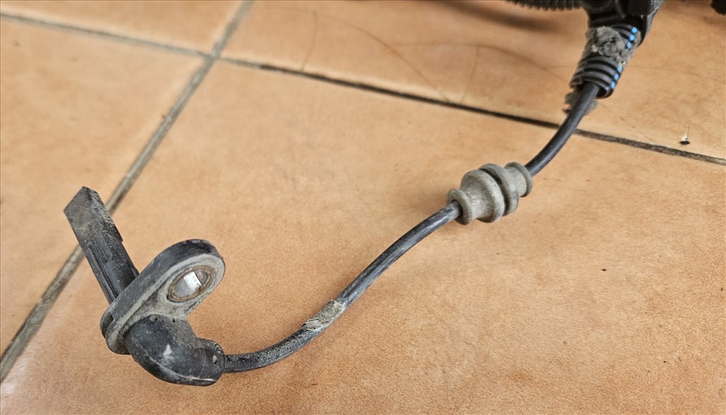 Opel Astra J 1.6 Turbo Abs Ids+ hátsó kábelköteg  13253612 2. kép