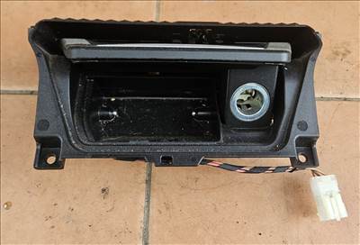 BMW 520 F10/F11 Első hamutál 9171558