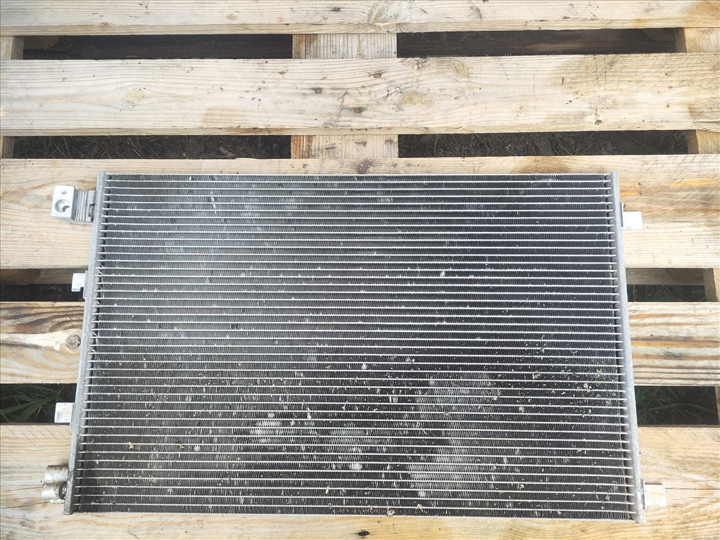 Nissan Qashqai (J10) 1.6 klímahűtő radiátor  92100jd00a 92110jd00b 1. kép