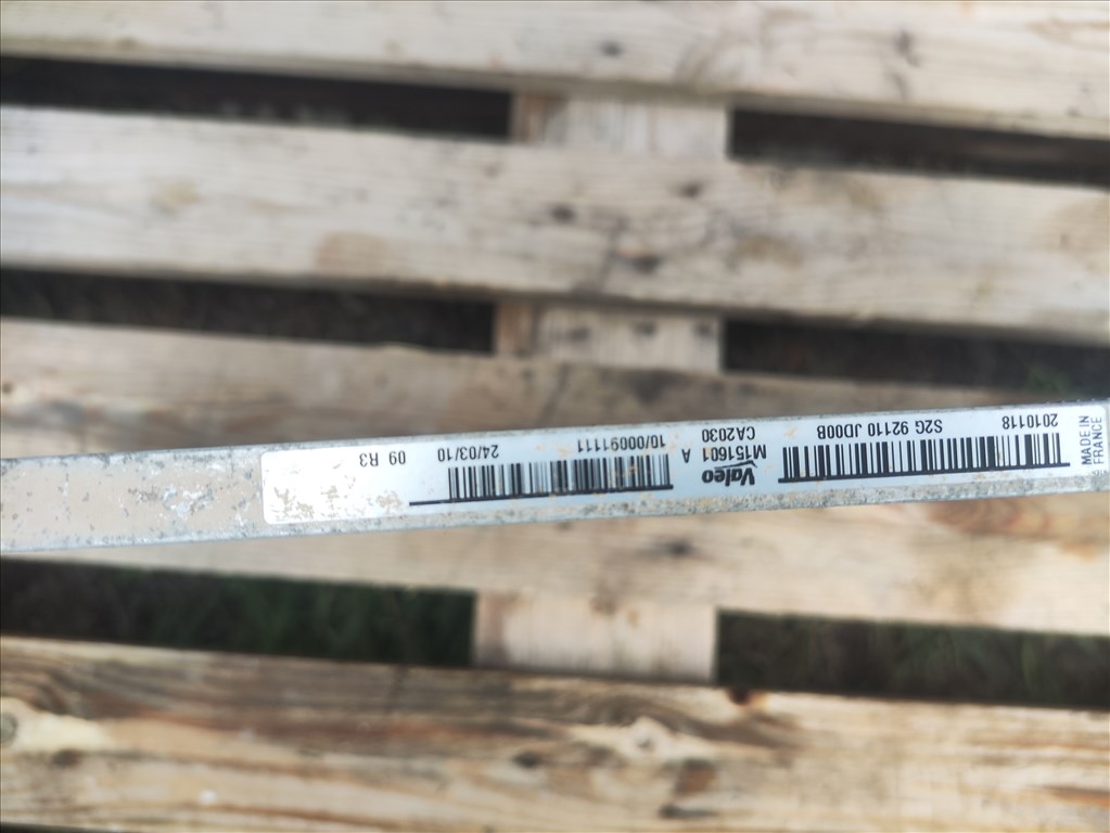 Nissan Qashqai (J10) 1.6 klímahűtő radiátor  92100jd00a 92110jd00b 4. kép