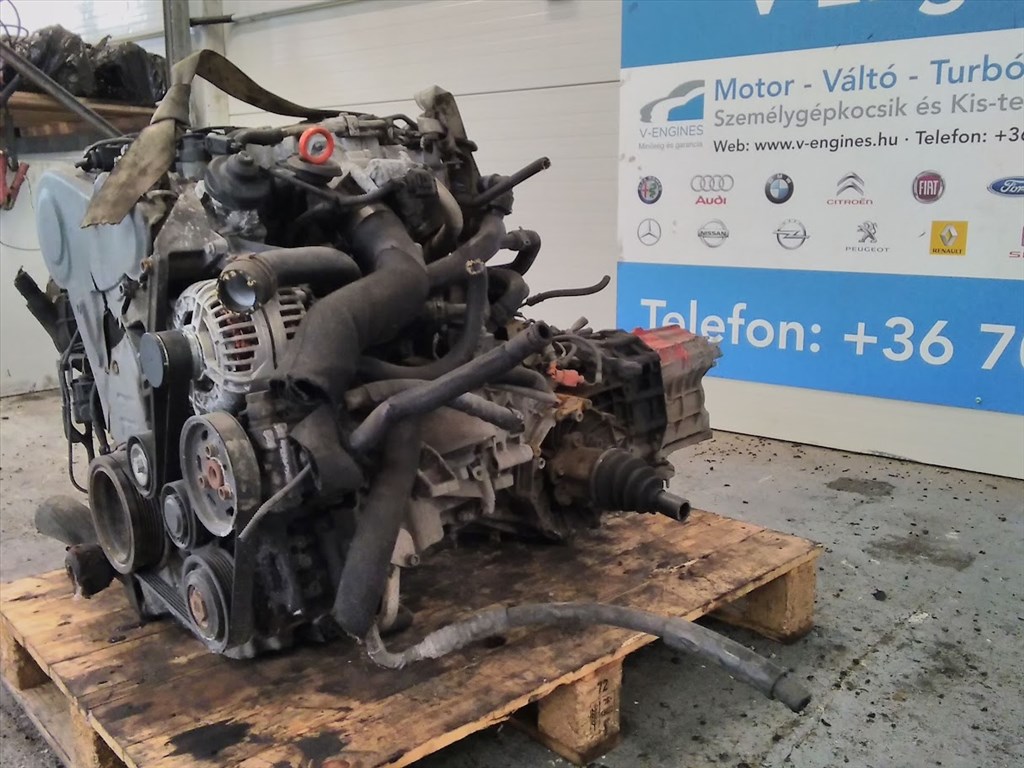 AUDI CAH bontott motor  3. kép