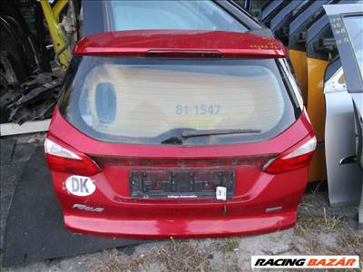 Ford Focus Mk3 csomagtérajtó csomagtér ajtó kombi