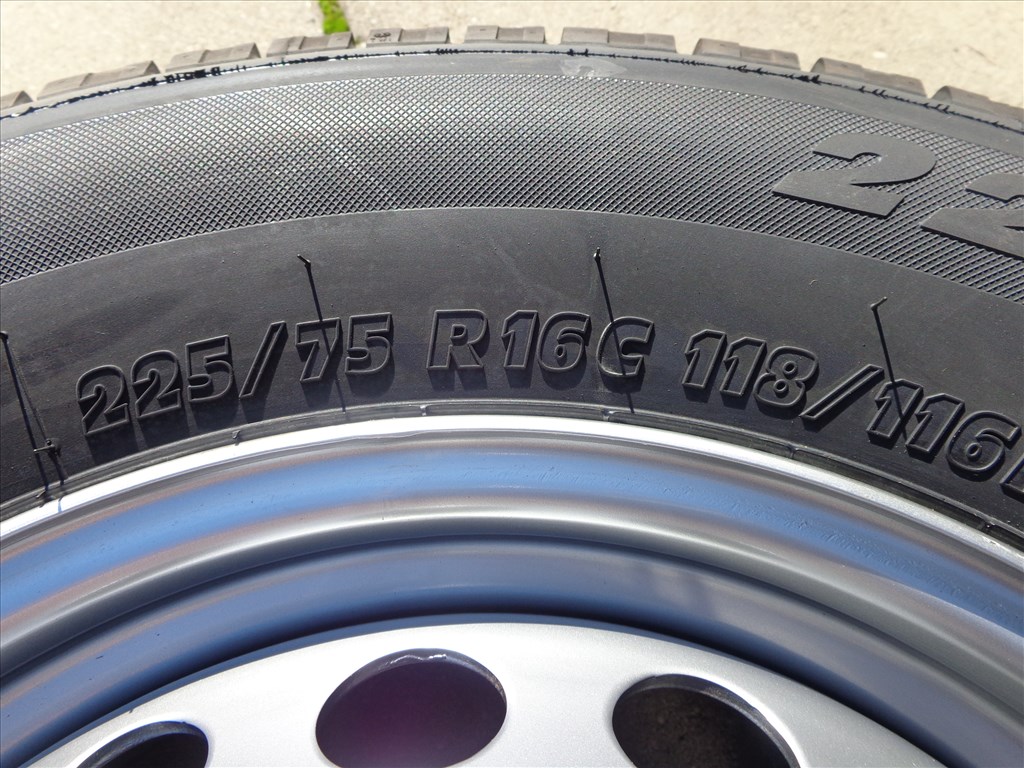 Fiat Ducato Toyota ProACe Max Citroen Jumper Peugeot Boxer új téli garnitúra 5. kép