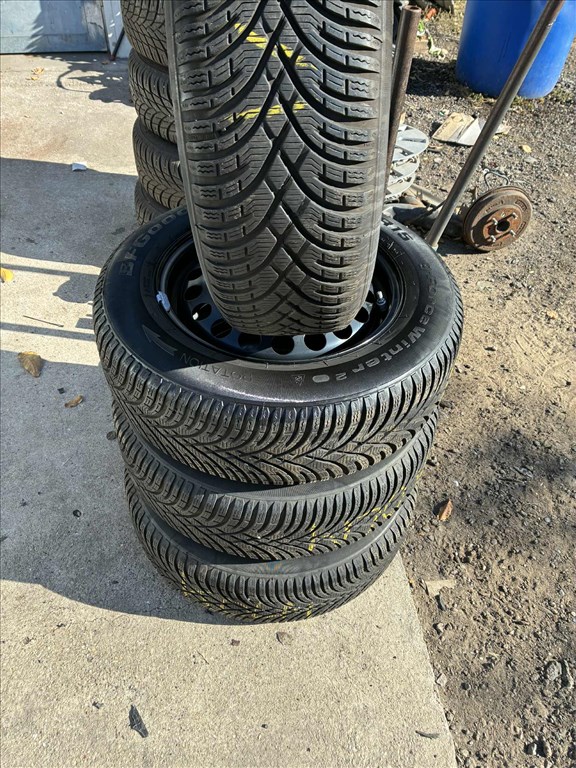  15" 5x105 Opel, Chevrolet lemezfelni szett téligumikkal +TPMS! 3. kép