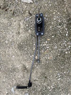 Audi A4 (B9 - 8W) váltókulissza 8W0 711 151, 8W0 711 271 A