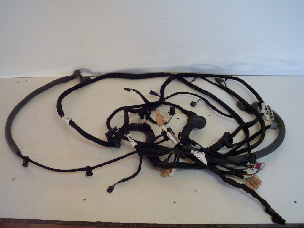 Audi A3 3 ajtós (8P) csomagtérajtó köteg 8P3971147AF 1. kép