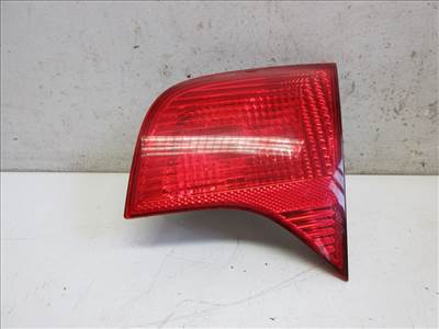 Audi A4 4 ajtós (8E B7) jobb hátsó belső lámpa 8E5945094A