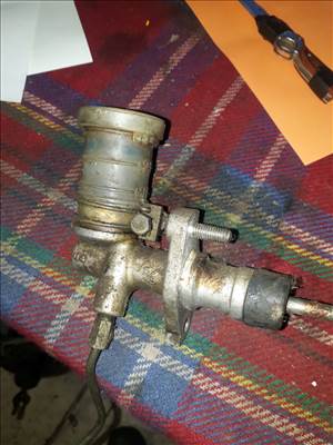 Suzuki Vitara Főfék Munkahenger  Fékfolyadék Tartály