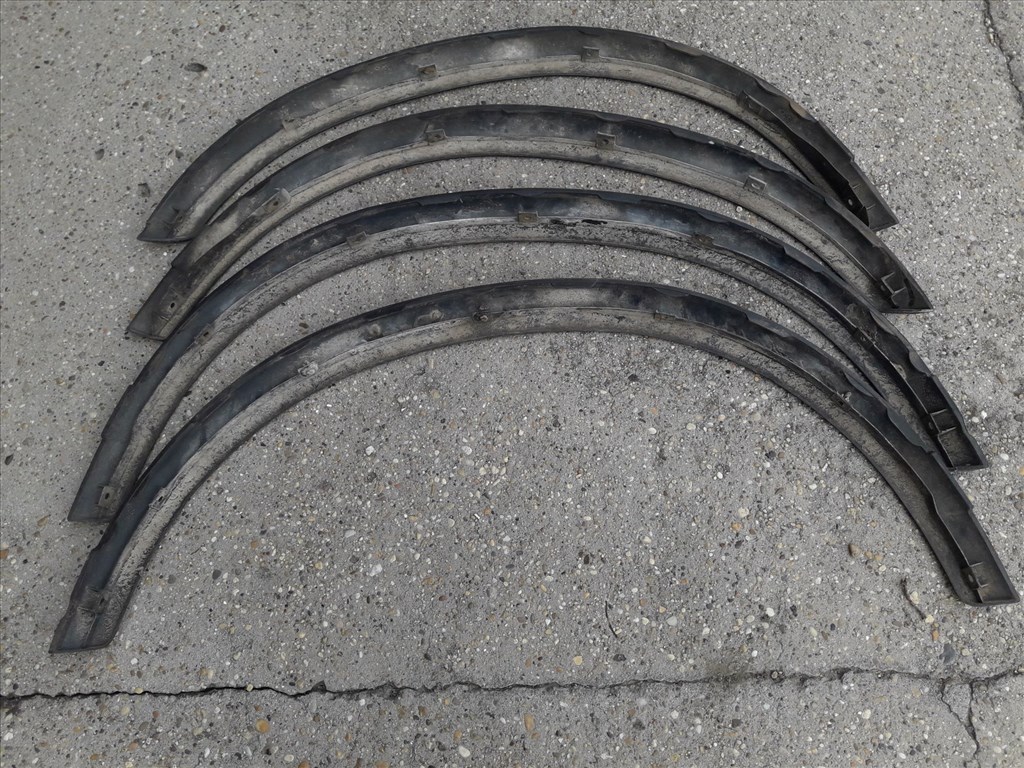 Suzuki Samurai Sárvédõ Szélesítés Garnitúra 2. kép