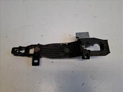 Mazda 2 (DE) bal első kilincsfészek