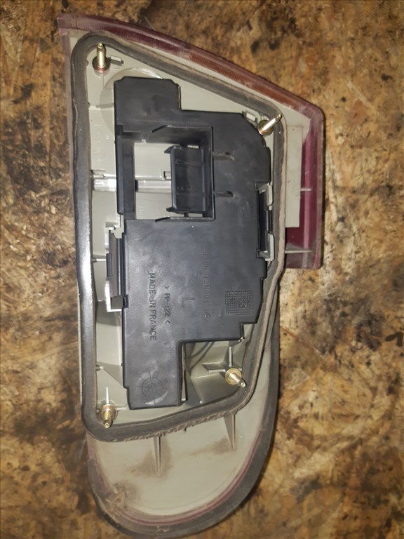 Ford Mondeo I Bal Hátsó Lámpa 93BG 13N004 BB 2. kép