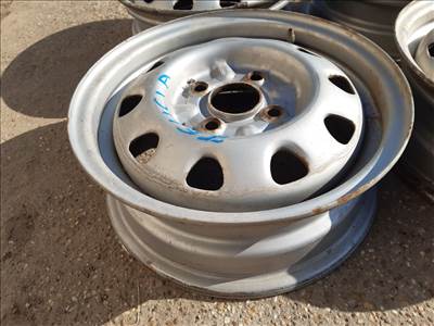 Skoda Felicia <p>Felni méret: 13"</p><p>Felni szélesség: 4.5</p><p>Furatszám: 4</p><p>Osztókör: 100.0</p><p>ET szám: ET38</p><p>Agy Átmérő: 56.1</p><p>Állapot: Normál</p><p>Érdeklődéskor hivatkozzon erre: KIN-40143</p><p>Bármire van szüksége hívjon bizalommal!<br>Kizárólag munkaidőben hétfőtől - péntekig 8-12 13-16 óráig!<br>Alkatrészek széles választékban!<br>Hivatalos Regisztrált Autobontó Kecel!<br>Vásároljon Megbízható Helyről Beszerelési Garanciával Profiktól!</p> 20000