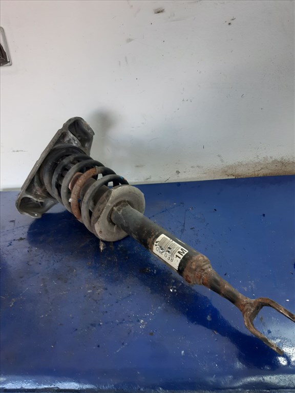 Audi A4 B7 Bal Elsõ Lengéscsillapító  Rugó 8E0 412 383 2. kép