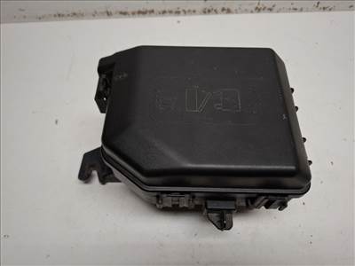 Opel Karl  biztosíték doboz