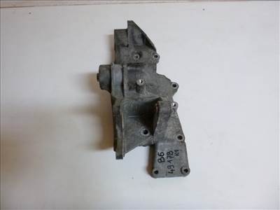 Volkswagen Passat VI (B6 3B) generátortartóbak 06B903143N