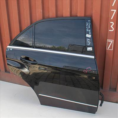 Mercedes-Benz E-class W212 (2010) jobb hátsó ajtó