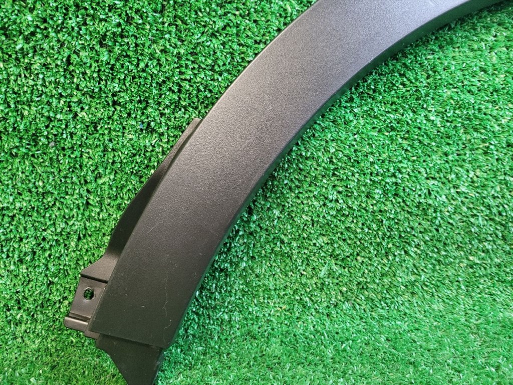 SUZUKI SX4 S-Cross II Bal hátsó Sárvédő Szélesítő 7726161M0 7. kép