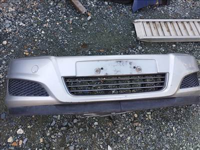 Opel Astra H első lökhárító 