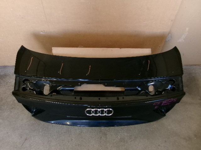 AUDI RS5 Coupe csomagtér ajtó 2010-2016 2. kép