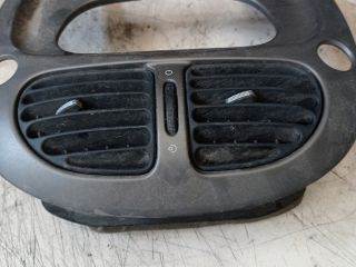 Citroën Xsara Picasso Középső Szellőző *130229* 9631279580