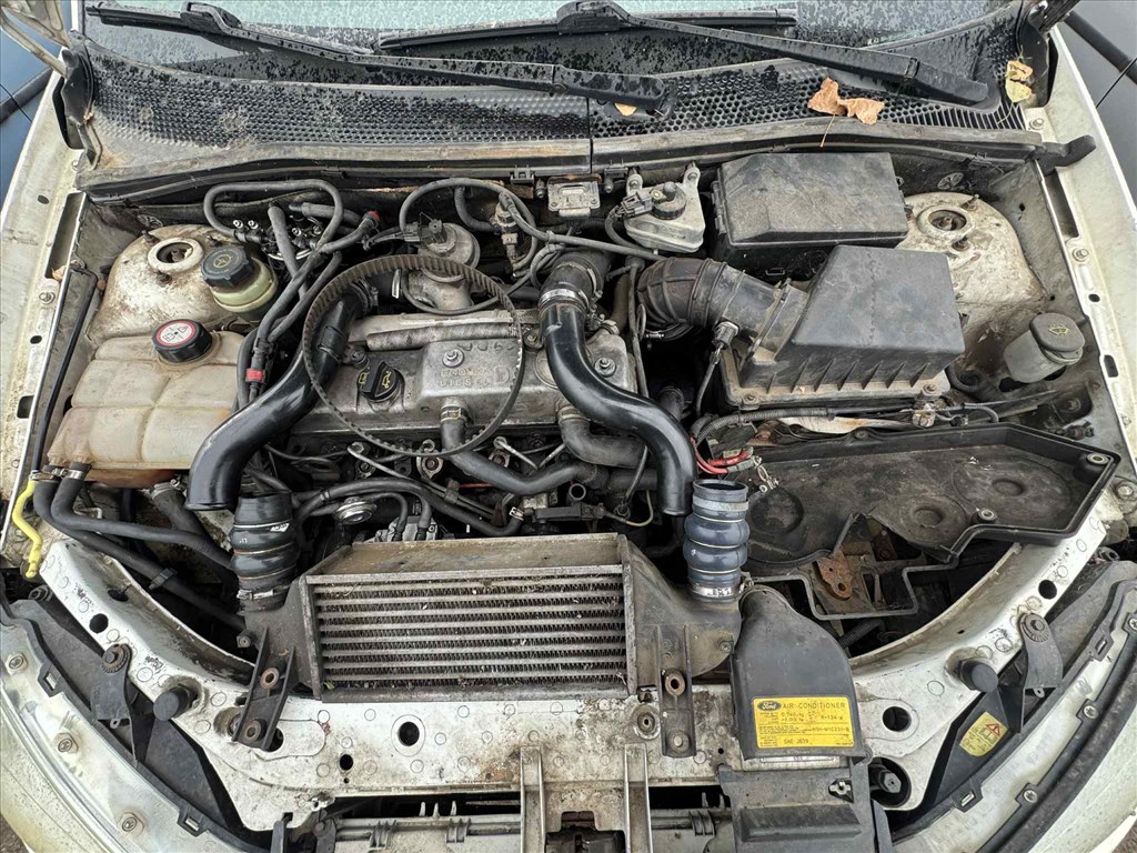 Ford Focus Mk1 1.8TD -C9DB- bontott alkatrészei 5. kép