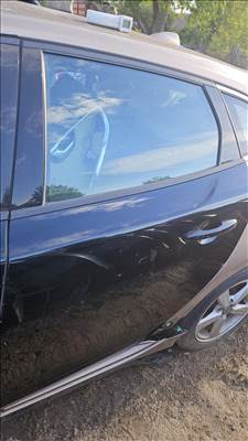 Volvo v40 bal hátsó ajtó 