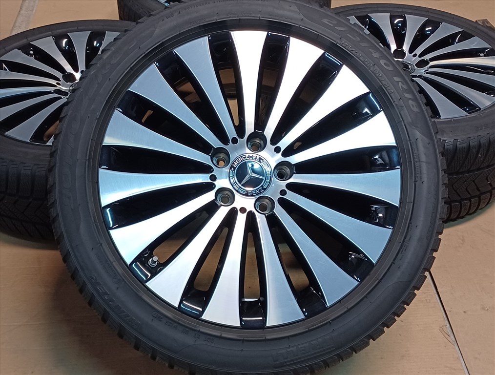 Mercedes W213 5x112 8-9x18 245/45-275/40 R18 téli gumikkal 4db 1. kép