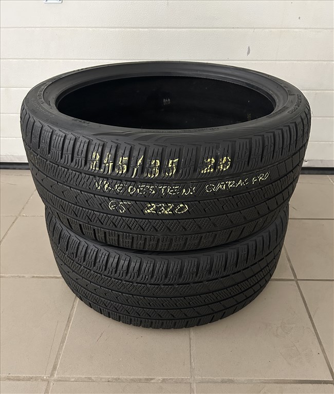2db 245/35R20 Vredestein négyévszakos gumi Qatrac Pro 245 35 20 245/35 r20 1. kép