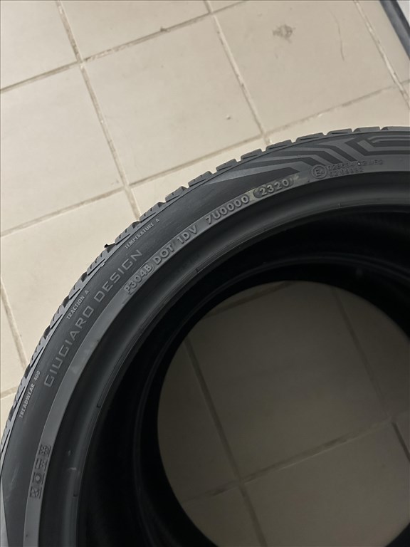 2db 245/35R20 Vredestein négyévszakos gumi Qatrac Pro 245 35 20 245/35 r20 4. kép