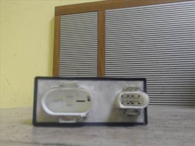 VOLKSWAGEN polo classic 99.10-01.09 hűtőventilátor relé