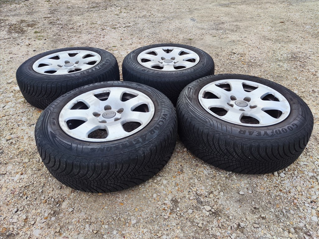  5x112 lyukosztású 16" használt alufelni, rajta 195/65 újszerű Goodyear négyévszakos gumi gumi  1. kép