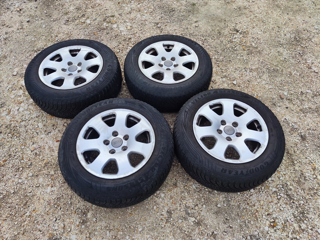  5x112 lyukosztású 16" használt alufelni, rajta 195/65 újszerű Goodyear négyévszakos gumi gumi  2. kép
