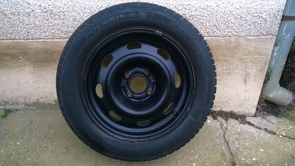  Eladó 4db 15-ös 4x108-as Peugeot-Citroen Lemezfelni 185 60R15 Barum téli gumival  2. kép