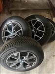 5x120 lyukosztású 17" használt BBS alufelni, rajta 225/60 újszerű Michelin négyévszakos gumi gumi