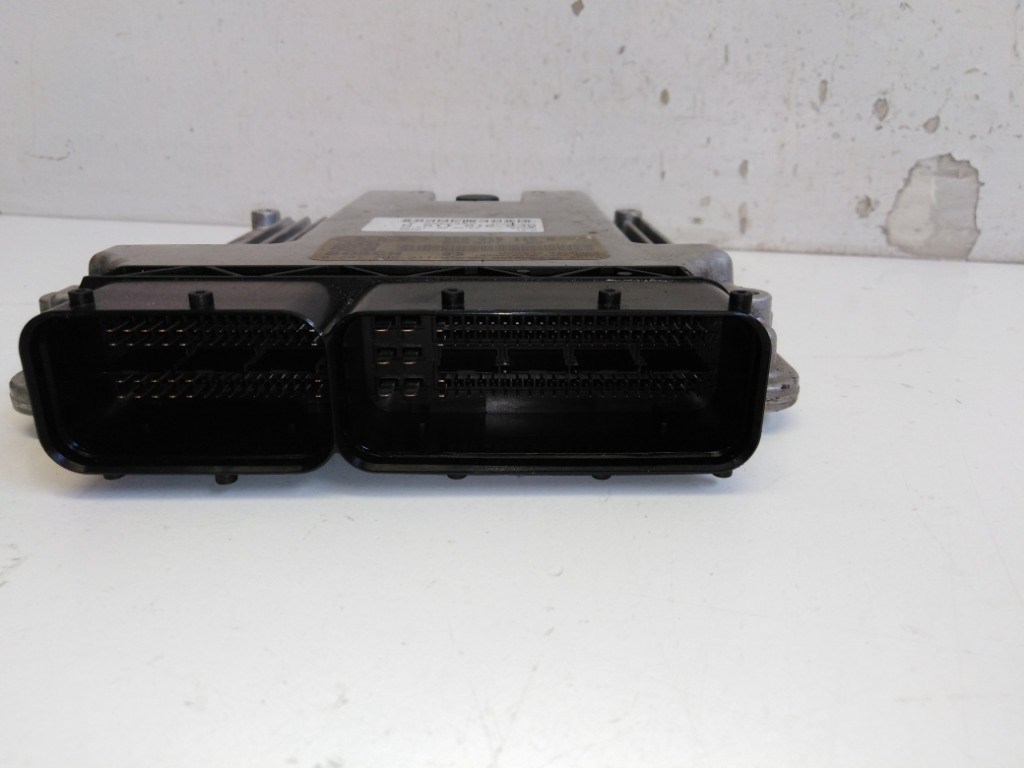 Audi A4 (8E B7) motorvezérlõ 8E0910115N 0261S02211 3. kép