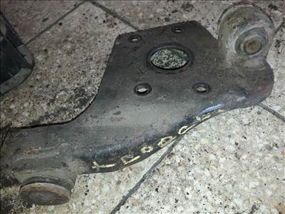 Opel Frontera A Differenciálmû Tartó Konzol