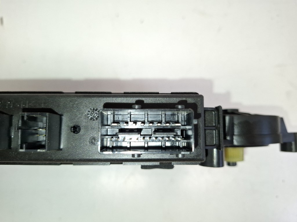 Citroen C4 picasso bal elsõ ablakemelõ motor 9682495680 5. kép