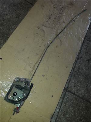 Opel Frontera A Bal Csomagtérajtó Zárszerkezet