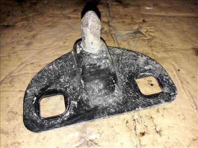 Renault Master III Jobb Csomagtérajtó Alsó Zár Ütköző 8200497819 A