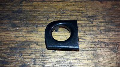 Audi A3 8P Jobb Ajtó Zárbetét Takaró