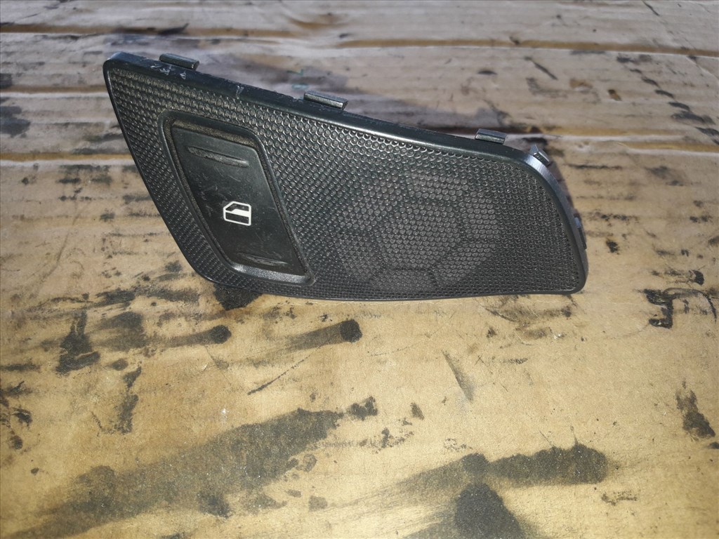 Skoda Octavia II Jobb Elsõ Ablakemelõ Kapcsoló 1. kép