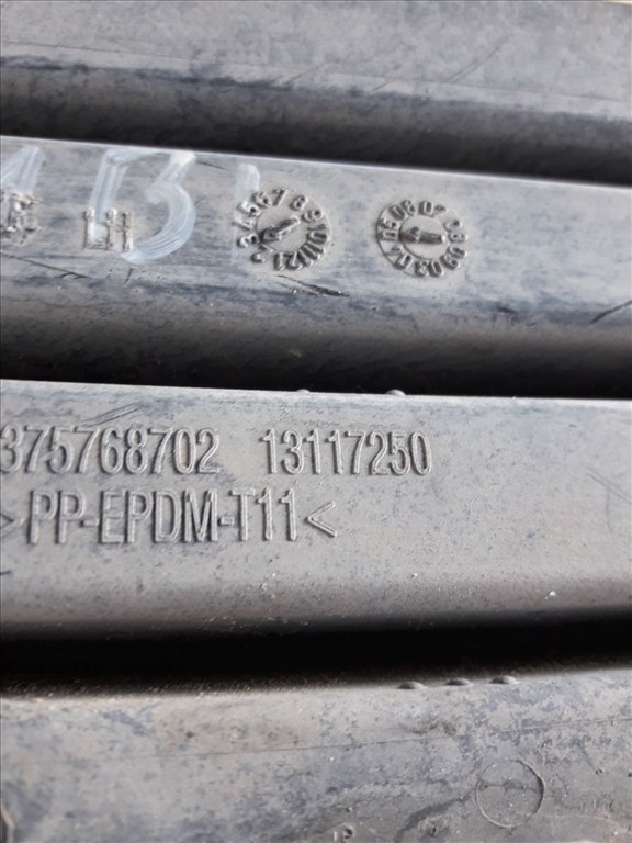 Opel Astra H Bal Elsõ Lökhárító Burkolat 13117250 3. kép