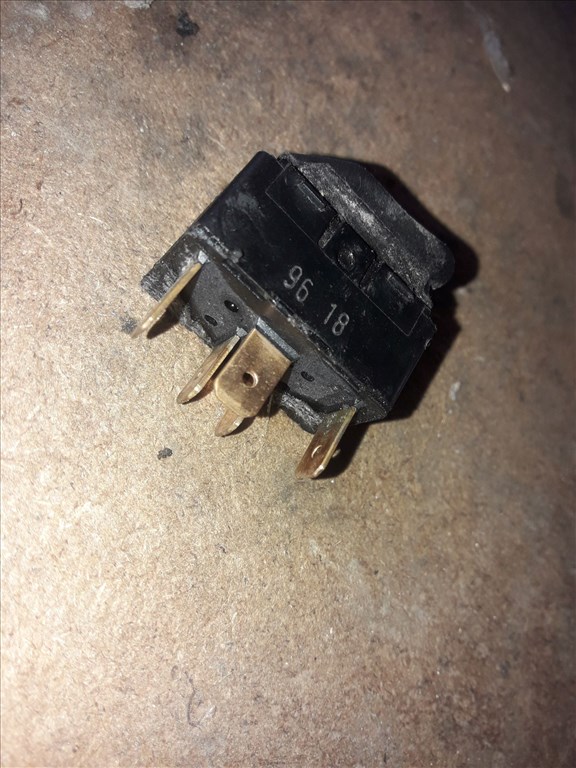 Audi A4 B5 Ablakemelõ Kapcsoló 4D0 959 855 2. kép