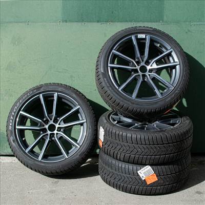 BMW 2er G42, 3er G20-G21-G28 LCI, 4er G22-G23 LCI 18" Alufelni téli gumival