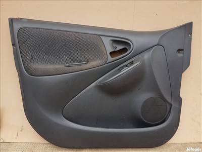 Toyota Yaris 1.2 bal ajtó kárpit (3-5 ajtós)