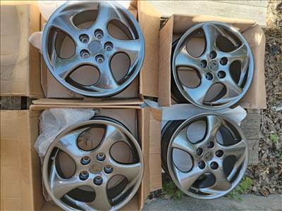  Toyota Avensis/Corolla/Rav4 16"(gyári felni) alufelni