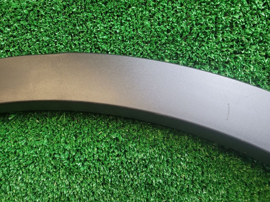 SUZUKI SX4 S-Cross II Bal hátsó Sárvédő Szélesítő 7726161M0 5. kép