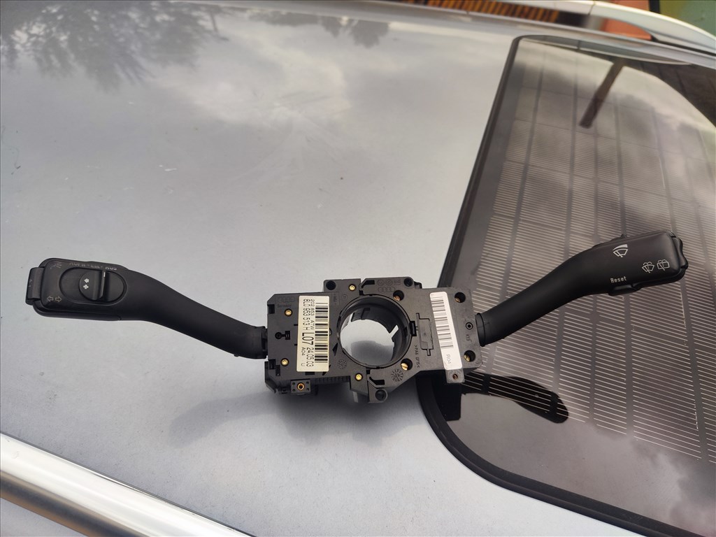 Audi A6 C5 tempomatos bajuszkapcsoló  1. kép