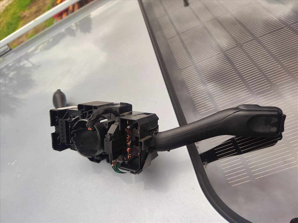 Audi A6 C5 tempomatos bajuszkapcsoló  2. kép