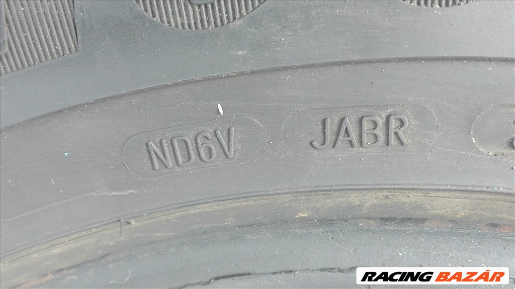 215/65R16 Goodyear téli gumi garnitúra 215/65 r16 6. kép